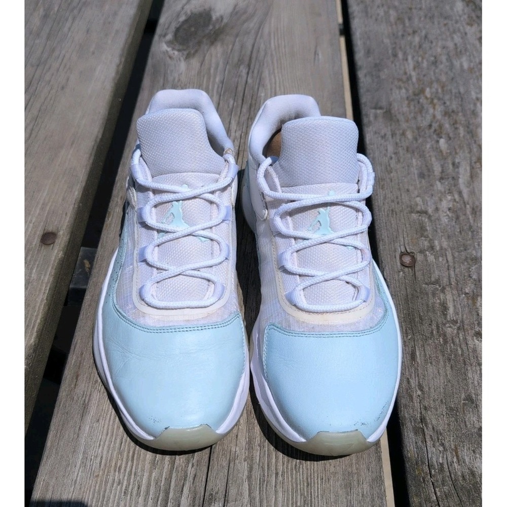 Air Jordan 11 CMFT Igloo Glacier Blue Women's Sz 10.5  EU 42.5 DV2629-100 GUC